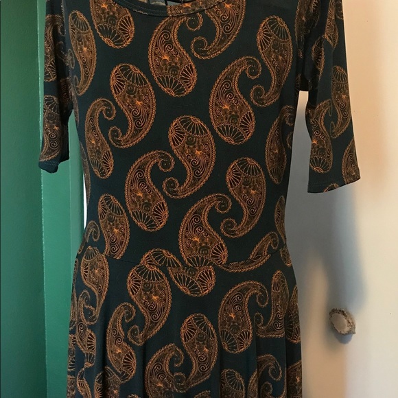 Lularoe Nicole Large - Picture 2 of 3
